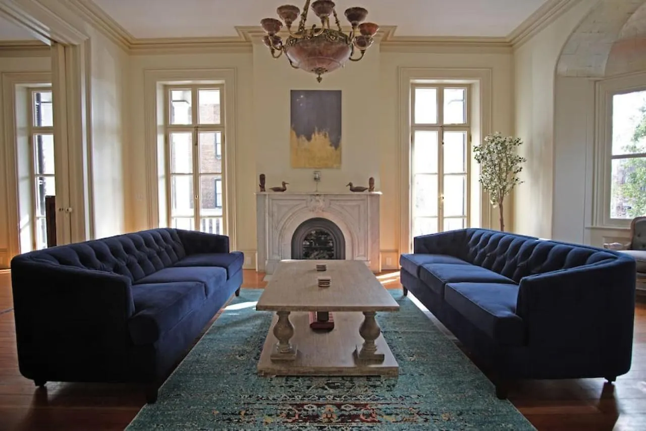 Historic Hamilton House Villa Savannah ABD