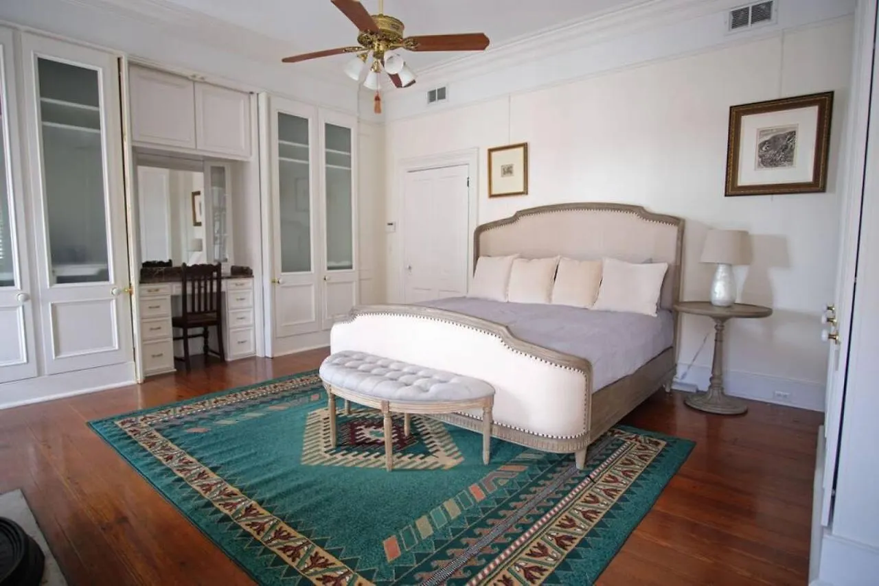 Historic Hamilton House Villa Savannah ABD